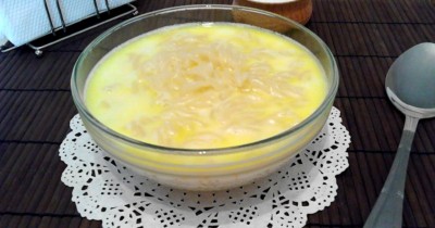 Молочный суп с макаронами для ребенка с медом