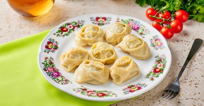 Манты с картошкой и луком без мяса