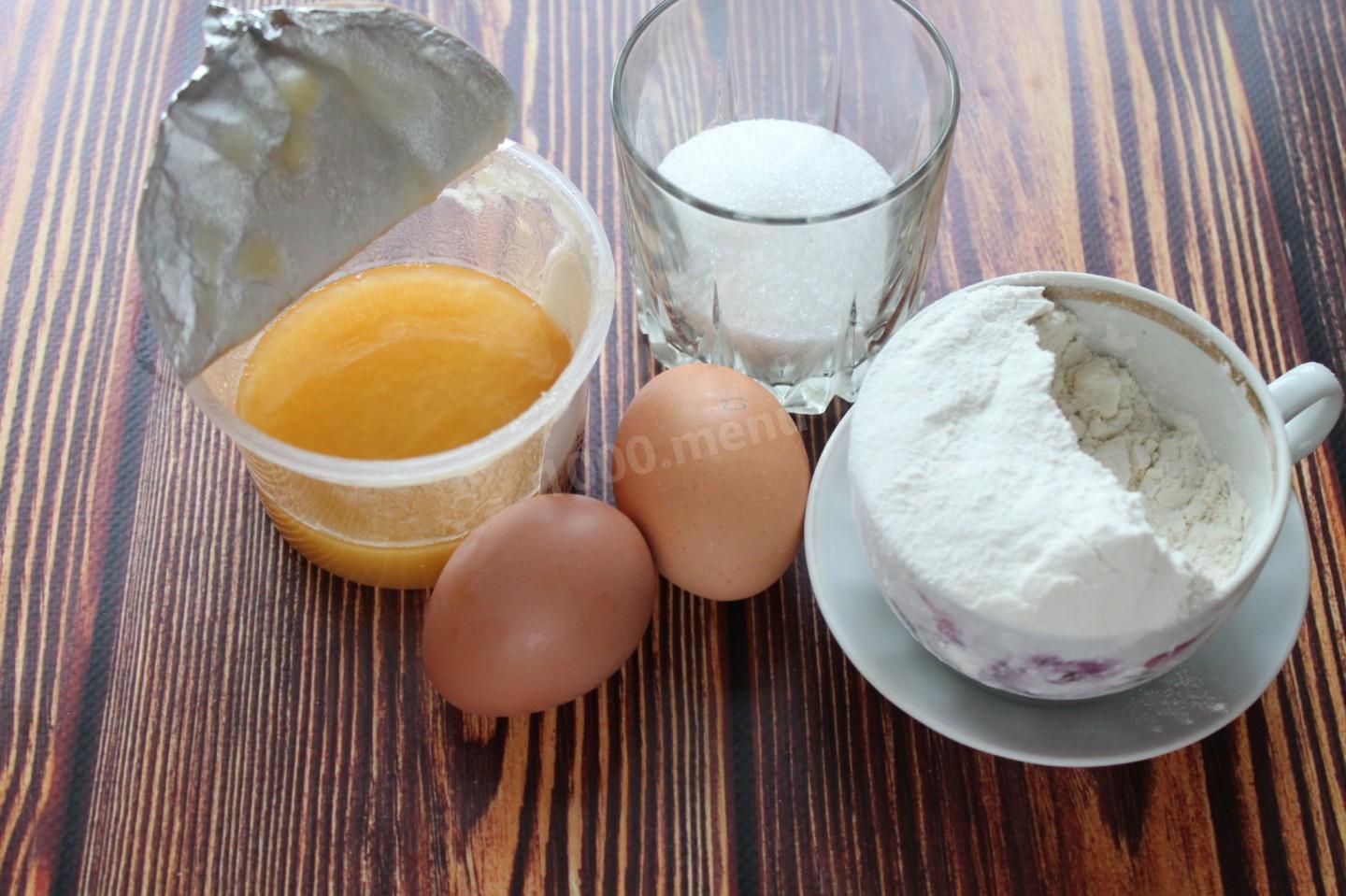 Мука сахар яйца подсолнечное масло