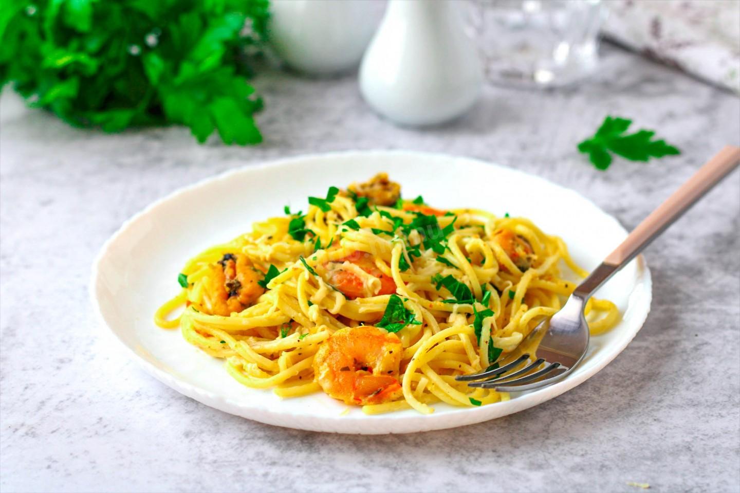 Спагетти с морепродуктами рецепт с фото пошагово
