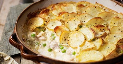 Гратен с зеленым горошком и курицей