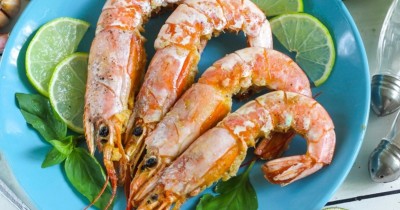 Лангустины жареные с чесноком и лаймом