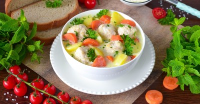 Суп с куриными фрикадельками и плавленным сыром ПП