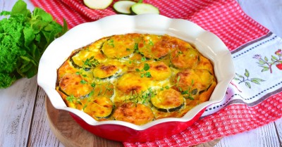 Кабачки в духовке с яйцом и сыром