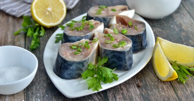 Малосольная скумбрия в домашних условиях