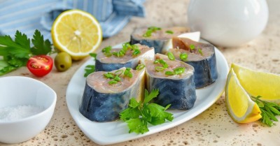 Малосольная скумбрия в домашних условиях