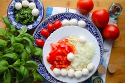 спагетти с сыром и помидорами рецепт с фото пошагово. pasta s pomidorami i parmezanom i balzamicheskim uksusom 1614838626 2 min. спагетти с сыром и помидорами рецепт с фото пошагово фото. спагетти с сыром и помидорами рецепт с фото пошагово-pasta s pomidorami i parmezanom i balzamicheskim uksusom 1614838626 2 min. картинка спагетти с сыром и помидорами рецепт с фото пошагово. картинка pasta s pomidorami i parmezanom i balzamicheskim uksusom 1614838626 2 min. Очень вкусно и просто, ужин на скорую руку для всей семьи! Спагетти с сыром и помидорами вы приготовите за 15 минут. Это идеальное блюдо для ужина, настоящая гармония вкуса. И делается фантастически просто, справится даже ребенок. Продукты можно заменять и добавлять новые, получая новые сочетания.