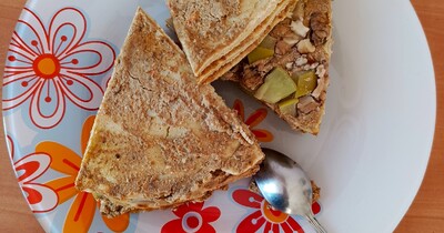 овсяный блинный торт с печёночным паштетом