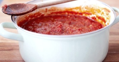 Заготовка томатного соуса из помидор и томатной пасты