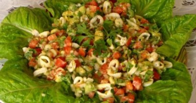 Салат кальмары с авокадо
