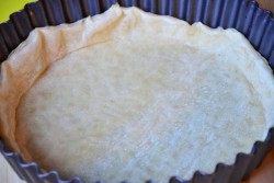 Киш с начинкой из нерки с козьим сыром, пошаговый рецепт с фото