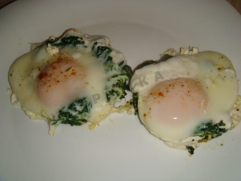 Запеченные яйца. Яйца Флорентин. Яйца Флорентин и Бенедикт. Яйцо Флорентин со шпинатом. Яйца Флорентин фото.