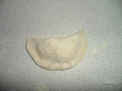 Пельмени с креветкой рецепт. pelmeni s krevetkami i syrom 1406318067 fe 7 min. Пельмени с креветкой рецепт фото. Пельмени с креветкой рецепт-pelmeni s krevetkami i syrom 1406318067 fe 7 min. картинка Пельмени с креветкой рецепт. картинка pelmeni s krevetkami i syrom 1406318067 fe 7 min. Конечно же, в любом магазине города можно купить пельмени, но таких вы точно не найдете на прилавках. Оригинальная начинка этого блюда делает его вкус неповторимым, экзотическим и волшебным.