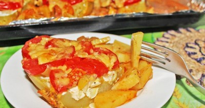 Кабачки с помидорами и сыром в фольге в духовке