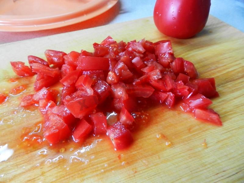 Рубленные помидоры. Рубленные томаты. Рубленые томаты Pomito. Рубленные томаты без кожи. Рубленные томаты Коробко.