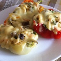 Перец фаршированный курицей