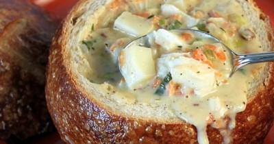  Суп Клэм Чаудер в хлебной тарелке - пошаговый рецепт приготовления с фото  