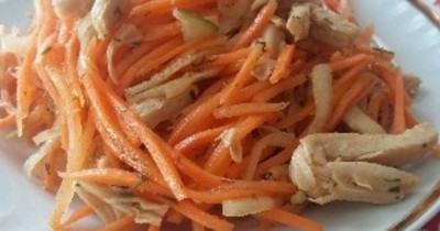 Салат морковча с соевым мясом