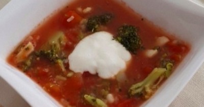 Суп с томатами кальмарами и брокколи