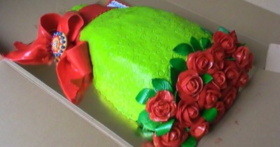 Торт с бантом из мастики Цветы