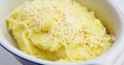 Картофельное пюре с сыром и молоком