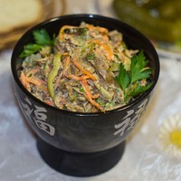 Салат с куриной печенью и корейской морковью Зимушка