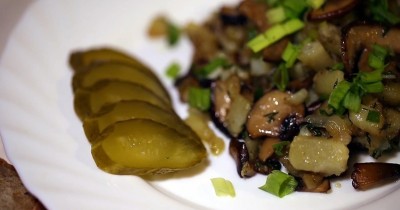 Жареный картофель с королевскими шампиньонами
