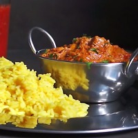 Рецепт блюда с шафраном. tikka masala kurica chiken 1489412507 1 min. Рецепт блюда с шафраном фото. Рецепт блюда с шафраном-tikka masala kurica chiken 1489412507 1 min. картинка Рецепт блюда с шафраном. картинка tikka masala kurica chiken 1489412507 1 min. Если вы любите запеченное мясо с лёгким цитрусовым ароматом, то вам обязательно понравится рецепт запеченной в духовке курицы под имбирным маринадом с соком цитрусовых. Перед тем, как отправить курицу в духовку, в брюшко курицы положите яблоки и доль