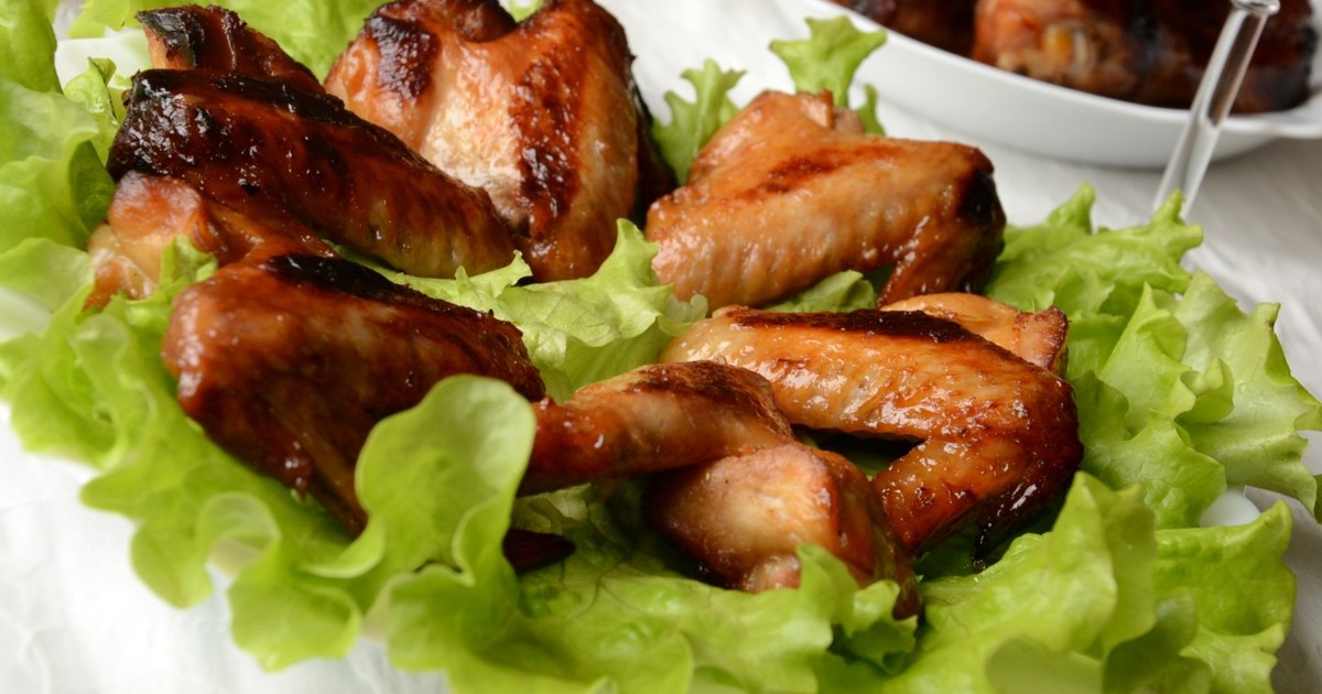 Куриные крылышки в соево-имбирном маринаде рецепт с фото - 1000.menu Куриные крылышки в соево-имбирном маринаде рецепт с фото - 1000.menu