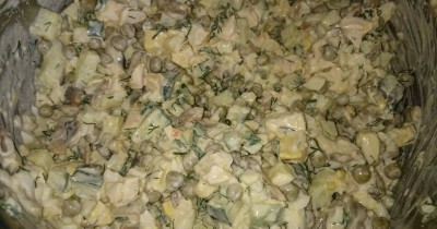 Салат с куриным филе простой