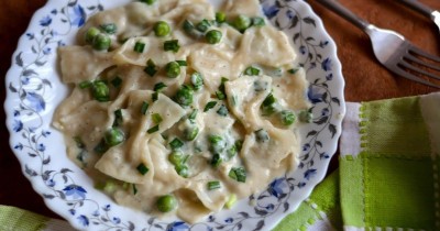 Фарфалле в сливочном соусе