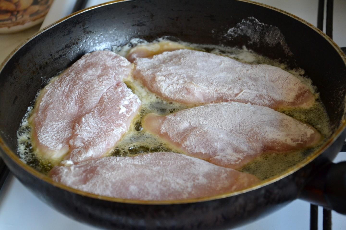 Рецепт кур грудки на сковороде