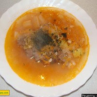 Суп с фасолью на мясных косточках с мясом