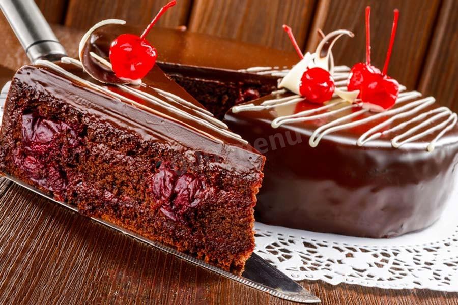 Шоколадный торт с вишней и кремом рецепт с фото пошагово