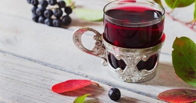 Вино из листьев вишни и черноплодной рябины