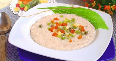 Ячневая каша на молоке с цукатами в мультиварке