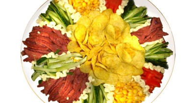 Салат Козел в огороде Радуга