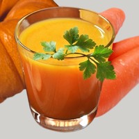 Тыквенный сок на зиму с курагой и морковью