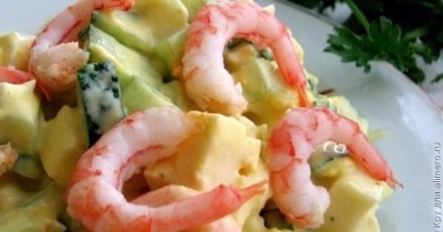 Салат с креветками сыром огурцами