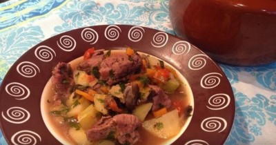 Томленая говядина с овощами