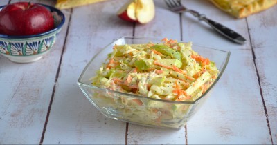 Фруктово-овощной салат с интересной маковой заправкой