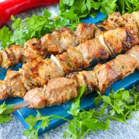 Армянский шашлык мягкий и сочный на мангале