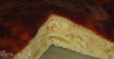 Сладкий пирог на кефире с изюмом и ванилью