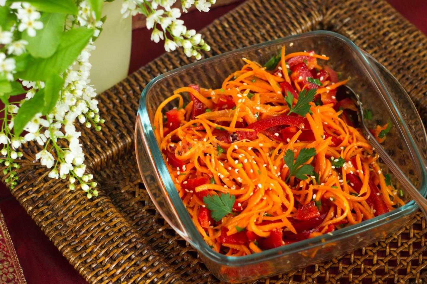 Морковь по корейски с болгарским перцем