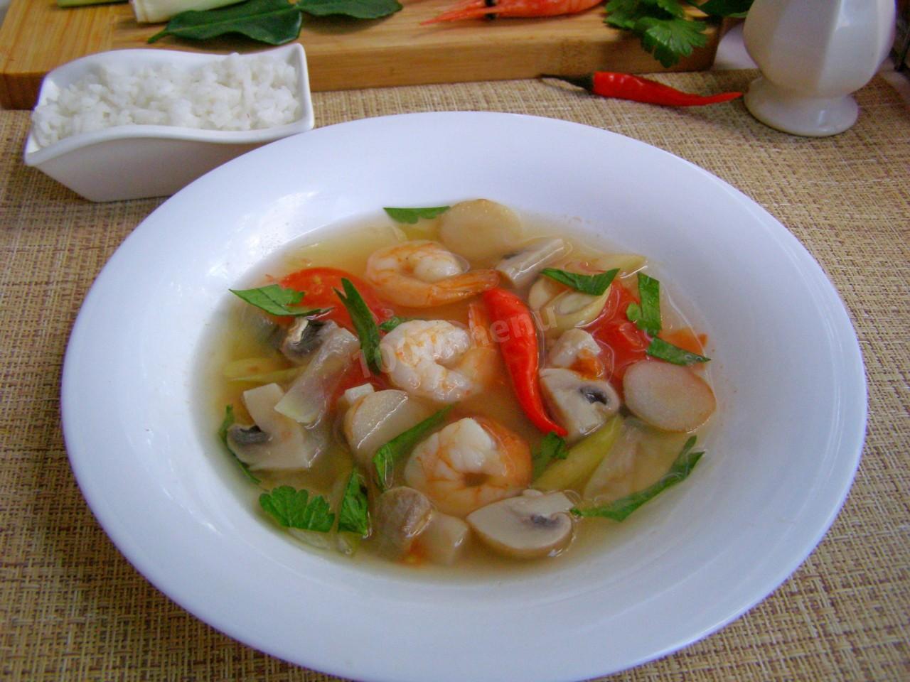 Том янг рецепт в домашних условиях. Суп Тамьян. Том ям с креветками. Настоящий тайский суп том ям. Тамьян рецепт.
