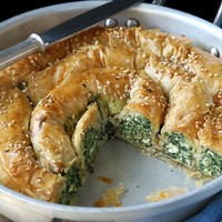 Пирог с зеленью улитка