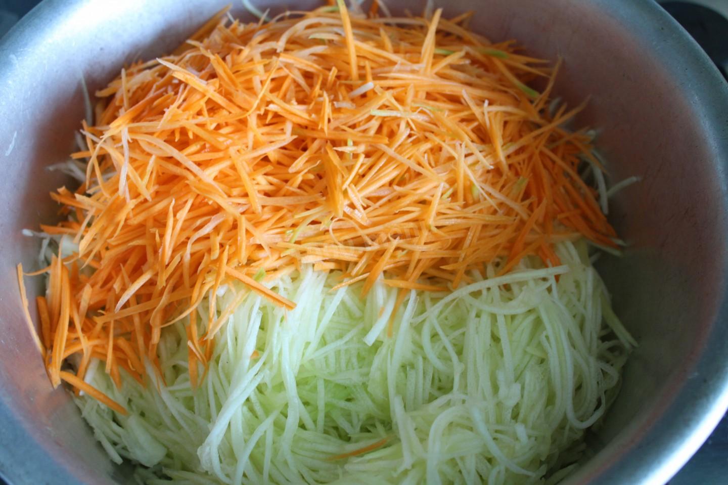 Морковь с чесноком и маслом рецепт