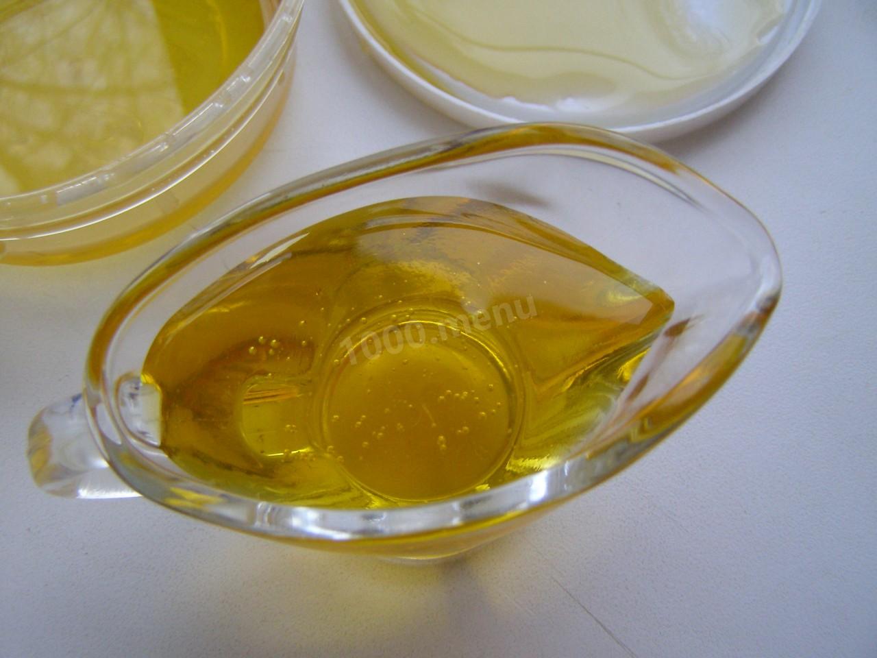Рецепт медового масла. Мед на водяной бане. Что приготовить из меда зимой фото. Мед с калиной цена.
