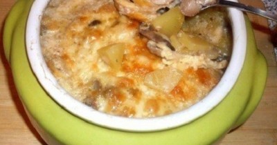Куриные сердечки с картошкой и грибами в горшочке