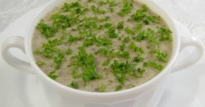Суп-пюре из шампиньонов с луком